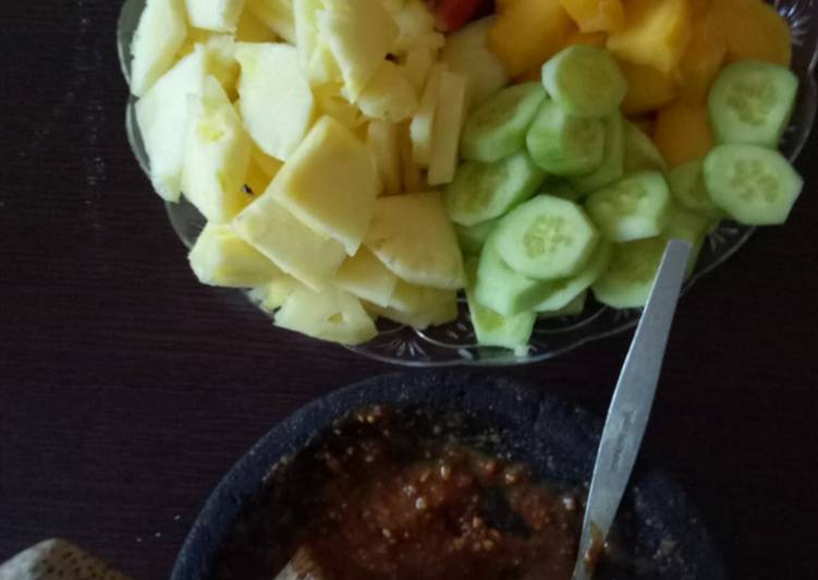 Recipe of Super Quick Homemade Fruit Salad with Palm Sugar Dressing *Vegan