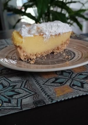 Una foto de Lemon pie 🥧😋 Sin horno y sin gelatina