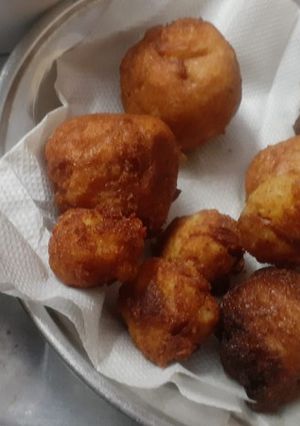 A picture of Bread roll.