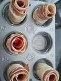 Rosas de jamón serrano con pasta hojaldre
