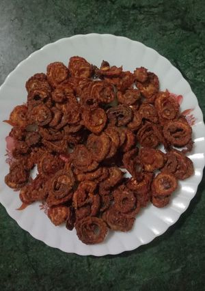 A picture of Crispy bitter gourd chips.