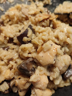 Una foto de Risotto setas y pollo 🍄