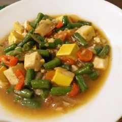 A picture of Tumis kacang panjang tahu.