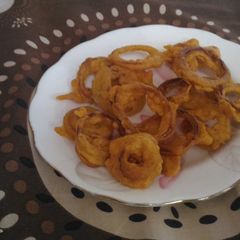 Crispy onion rings A picture of Crispy onion rings.