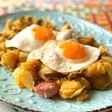 Patatas al montón con pimientos y huevo - versión más sana