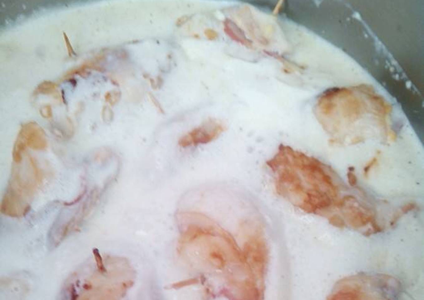 Rollitos de pechuga rellena