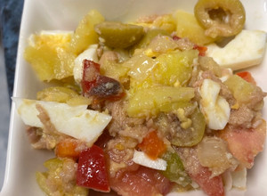 Foto principal de Ensalada campera con vinagreta de pimientos