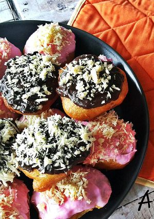 Foto resep Donat Kribo Coklat Keju Stroberi