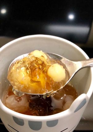 Hình của món Chè nhựa hoa đào.