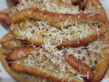 Pisang isi kacang keju