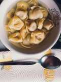 Tortellini in brodo classici