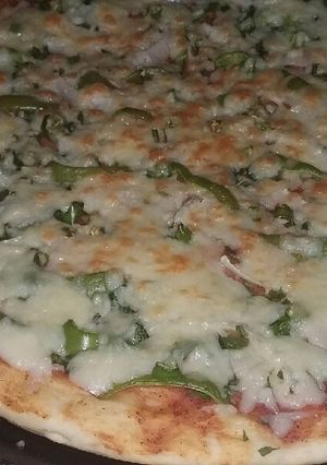 صورة لوصفة بيتزا بالخضار