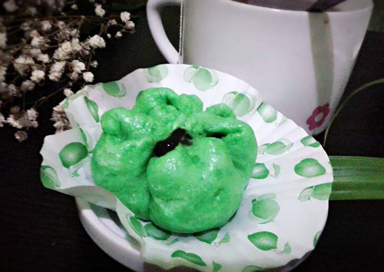 Pao pandan isi coklat