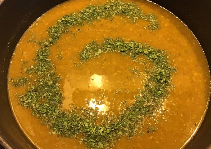 Soupe de panais courgettes et céleri aux épices