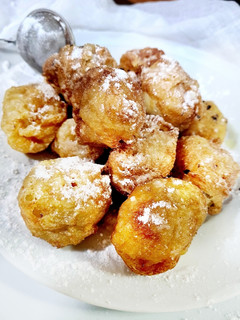 Una foto de Buñuelos de plátano exprés