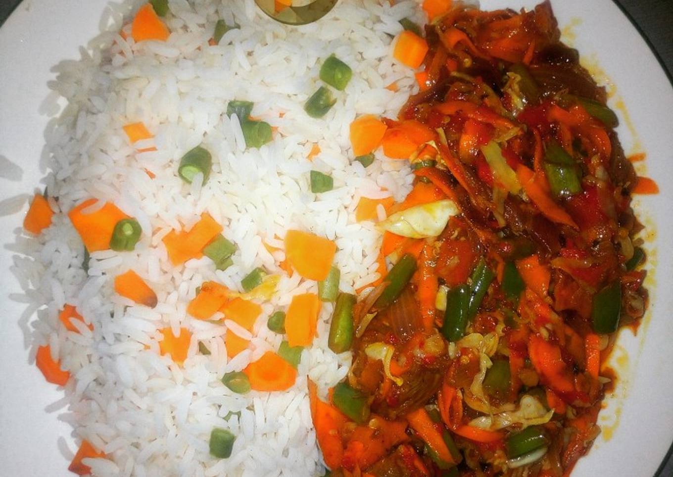 Veggies rice and veggies sauce