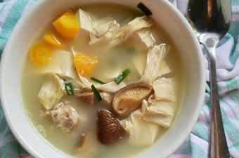 Anti Ribet, Bikin Sup kulit tahu bakut Praktis