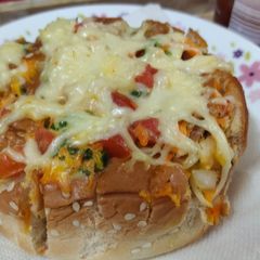 A picture of #PFR#Cheesey Vegetable buns.