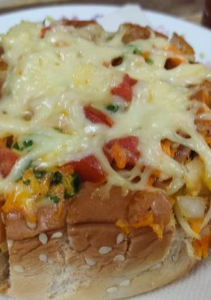 A picture of #PFR#Cheesey Vegetable buns.