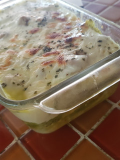 Una foto de Pastel azteca de atún con un toque fancy (pero sale barato) deli