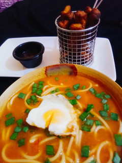 A picture of #Sriracha_Ramen_Noodle #SoupWith#Finger_Fish_fry.