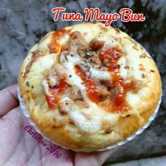 A picture of Tuna Mayo Bun.
