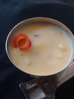 ફ્રૂટ ક્રીમ (Fruit Cream Recipe In Gujarati) રેસીપી મુખ્ય ફોટો