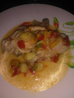 Una foto de Muslitos de pollo en salsa