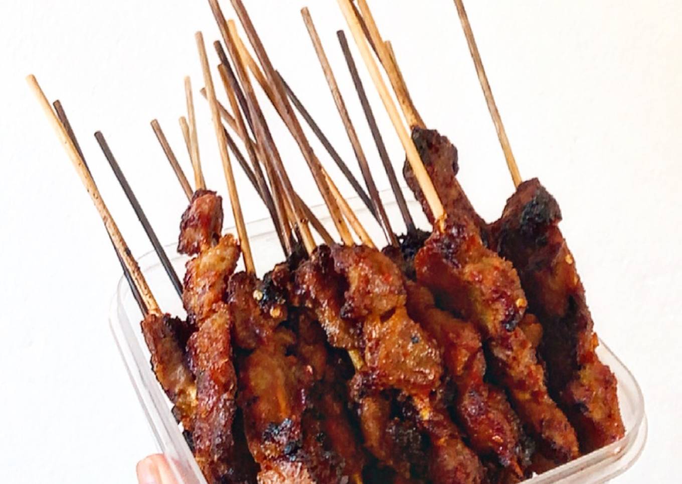 3. Sate babi bali