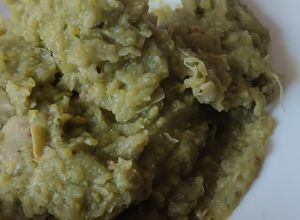 Una foto de Puré de habas con zapallo italiano
