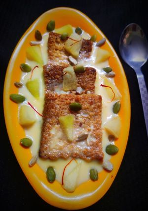 A picture of Shahi Tudka in Custard.