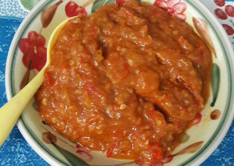  Resep Sambal Tomat  maknyos  oleh Farina Han Cookpad