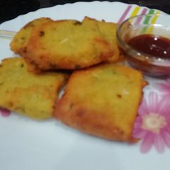 A picture of Crispy Sooji Bites.
