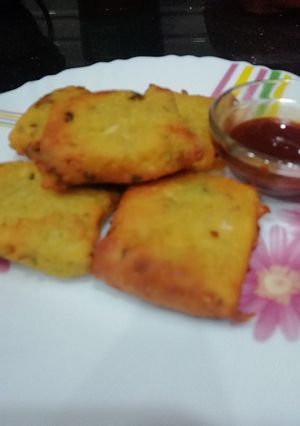 A picture of Crispy Sooji Bites.