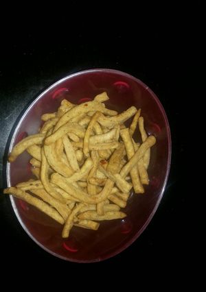 A picture of Masala Mathri.