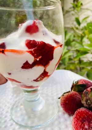 A picture of Strawberry Cream.