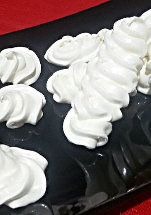 Hình của món Meringue.