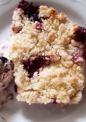 Una foto de Crumble de frutos rojos 🍒🍓🫐