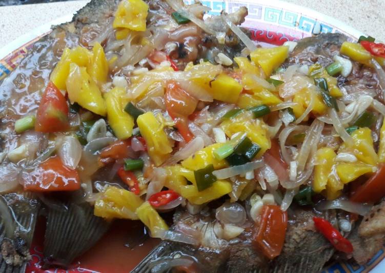 Cara Campuran Makan di DimeGurame saos asam manis