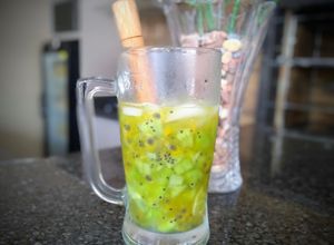 Foto de Caipirinha de Maracujá com Kiwi