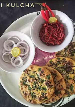 A picture of Punjabi Kulcha.