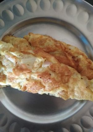 A picture of Cheese omlette.