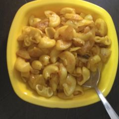 A picture of Macaroni.