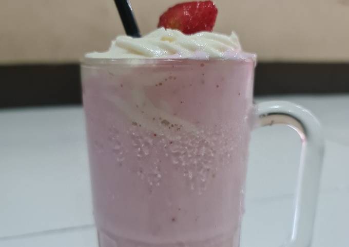 Strawberry yogurt