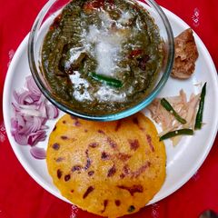 A picture of Sarson Ka Saag-Makki Ki Roti.