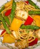Lo mein tofu with asparagus