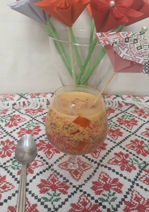 A picture of Rainbow Mango Tapioca.