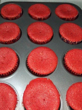 Easy Way Make Red velvet cupcakes the So Delicious Can spoil the tongue