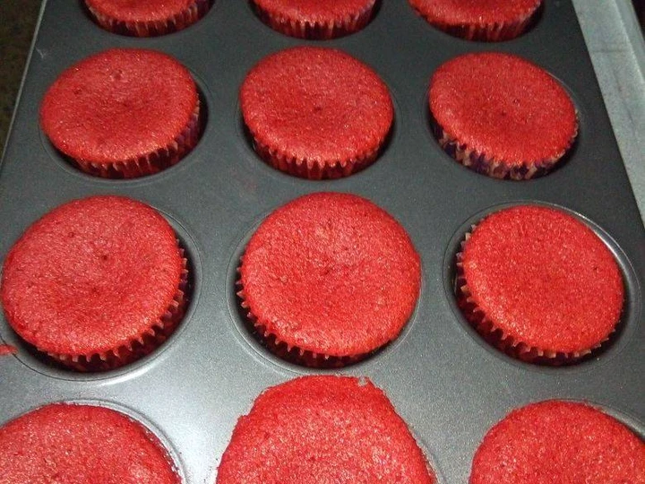 Easy Way Make Red velvet cupcakes the So Delicious Can spoil the tongue