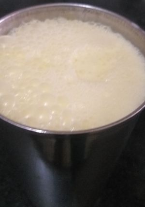 A picture of Mango shake.